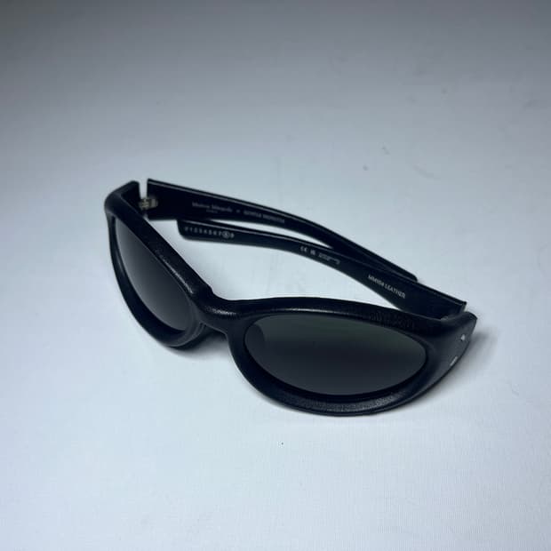 [OS] 젠틀 몬스터 X 메종 마르지엘라 MM104 레더 블랙 블루