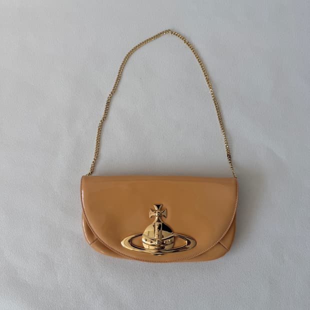 비비안웨스트우드(Vivienne Westwood) 레더체인백(ITALY)