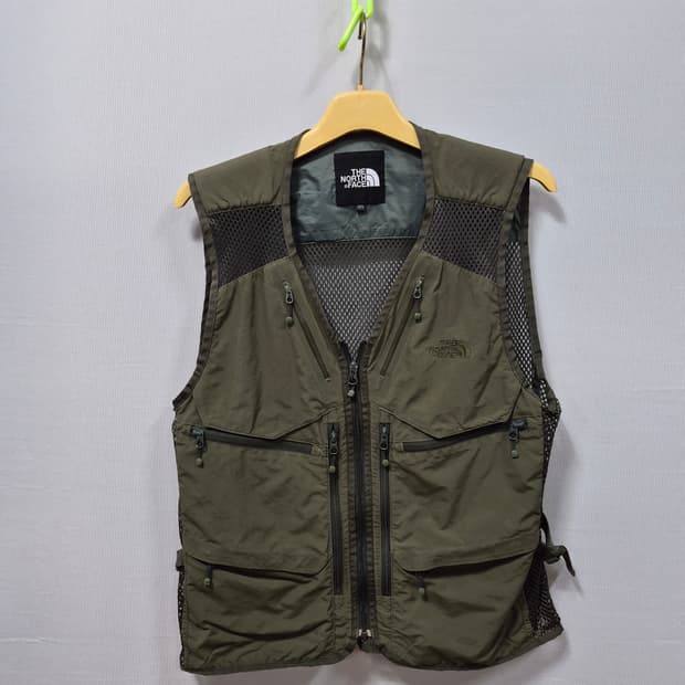 노스페이스 멀티 포켓 조끼 카키 남성105