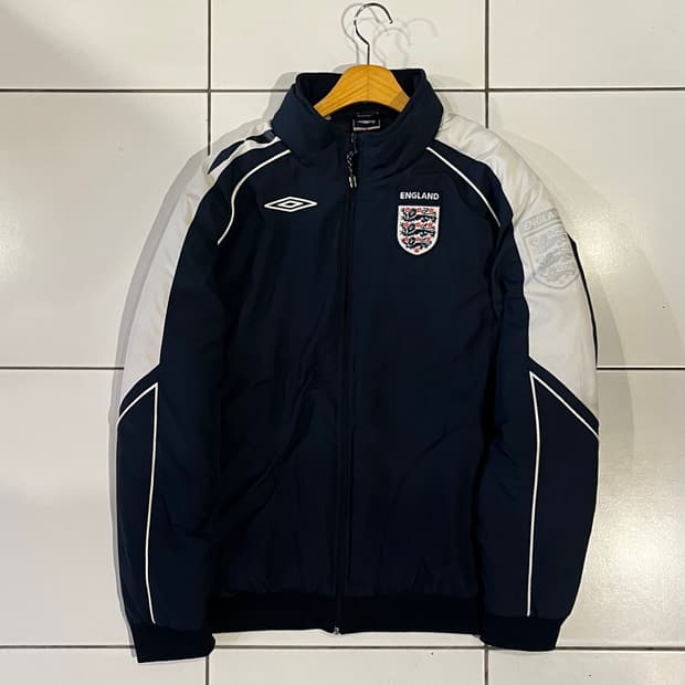 00‘s 엄브로 잉글랜드 국가대표 누빔 점퍼 자켓