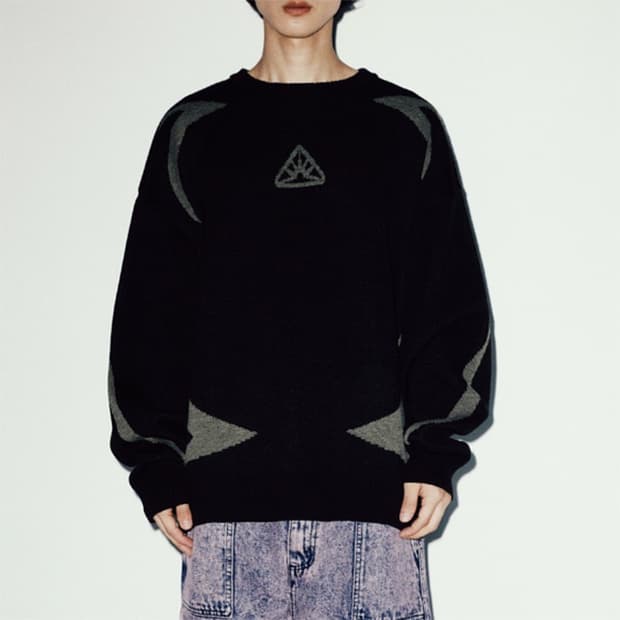 이스트쿤스트 스포티 선라이즈 로고 니트 M