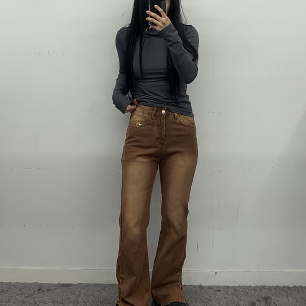 아일렛 하이웨이스트 부츠컷 팬츠