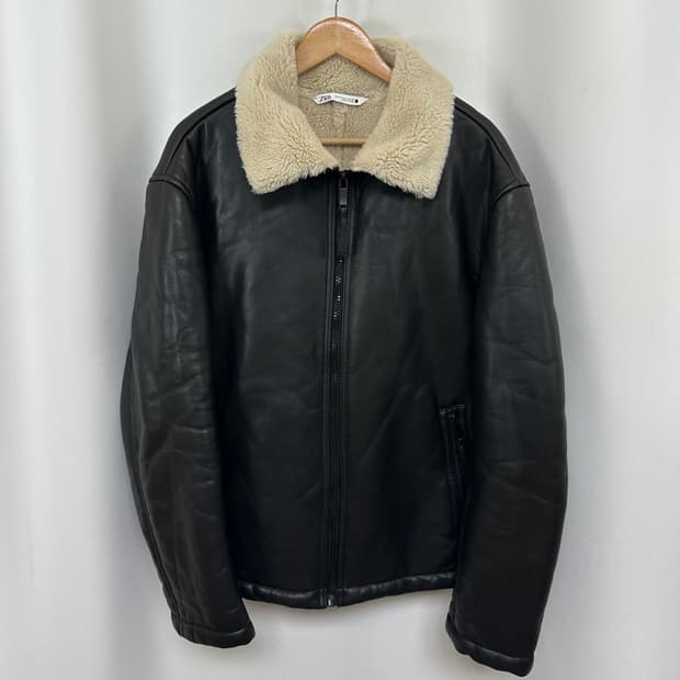 자라 남자 무스탕 도톰자켓 검정 빅사이즈 XL  EY