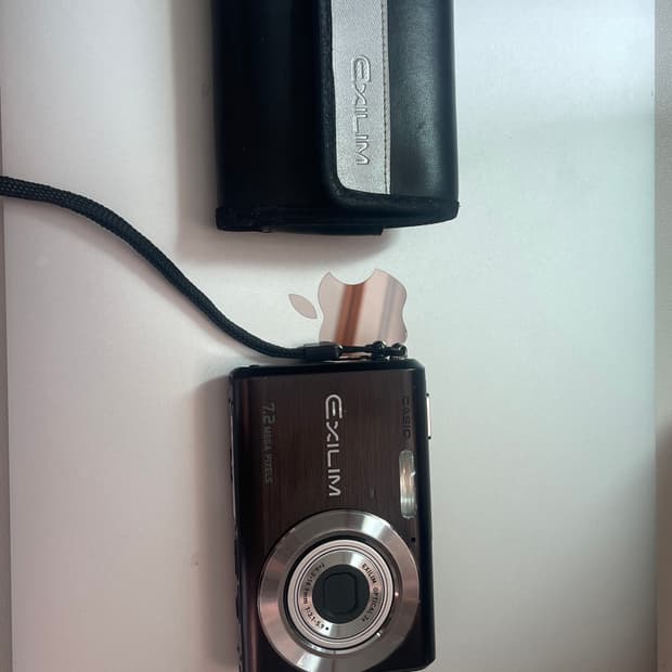 카시오 엑슬림 디지털 카메라