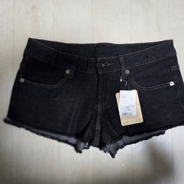 로우라이즈 흑청 숏팬츠