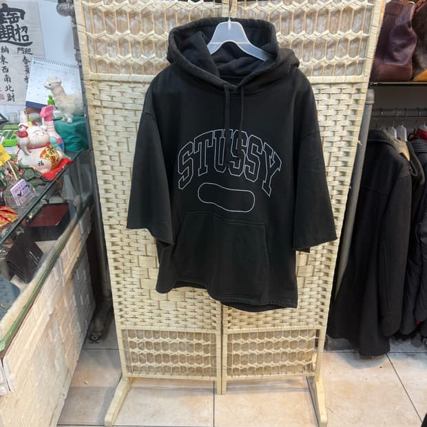 100 정품 스투시 숏슬리브 박시 크롭후드 팝니다