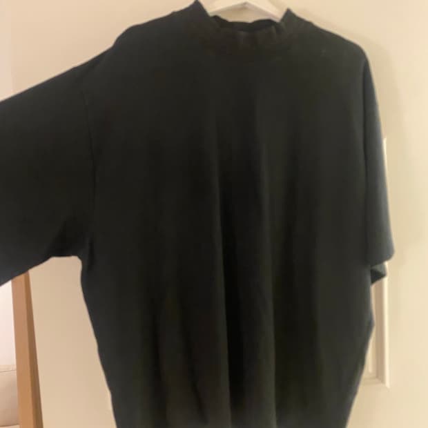 아크네스튜디오 Acne Studios 블랙 티셔츠