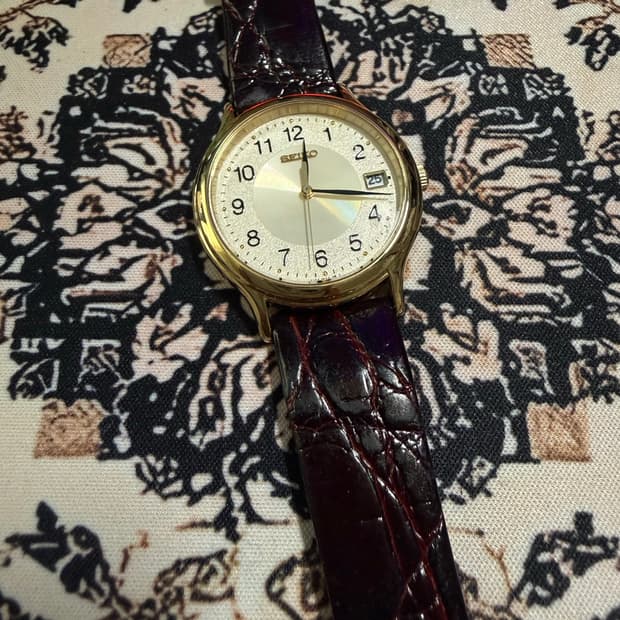 SEIKO 빈티지 쿼츠 시계
