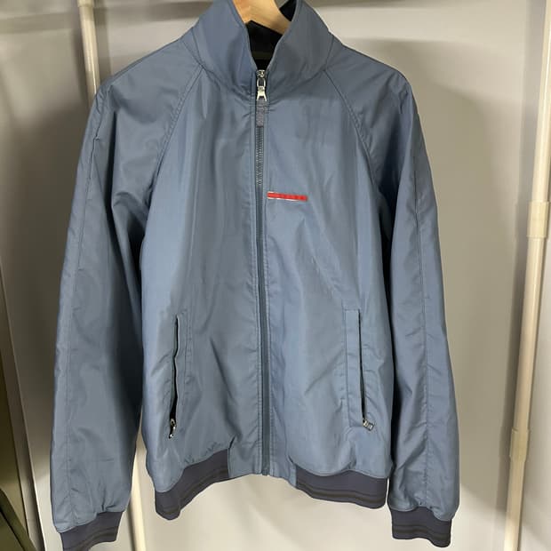 프라다 스포츠 하이넥 자켓