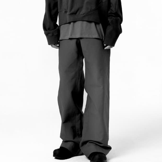 ÉÉ GARMENT DYED CURVED TROUSER BLACK