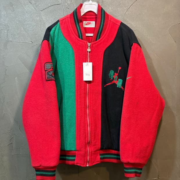 [L] JORDAN 나이키 조던 바시티