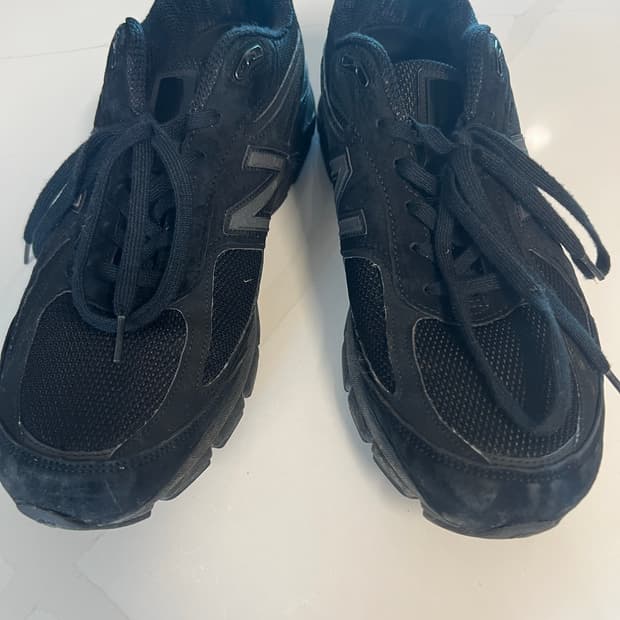 뉴발란스 990v4 made in USA 트리플블랙 D스탠다드 310