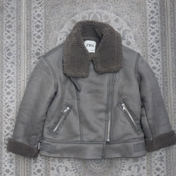 자라 무스탕 자켓 그레이 S(크게나옴)
