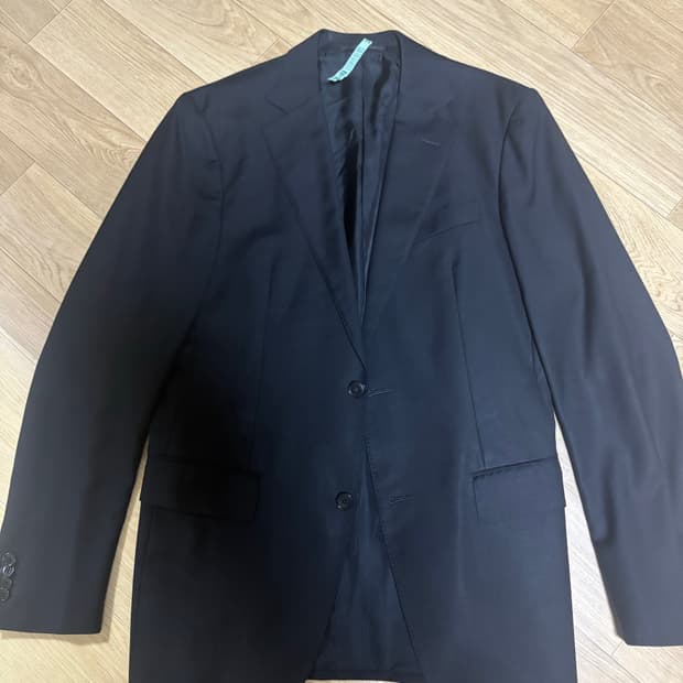 에르메네질도제냐 블랙수트셋업