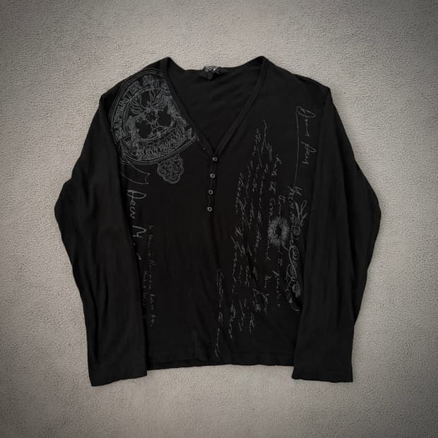 Lettering button detail long sleeve