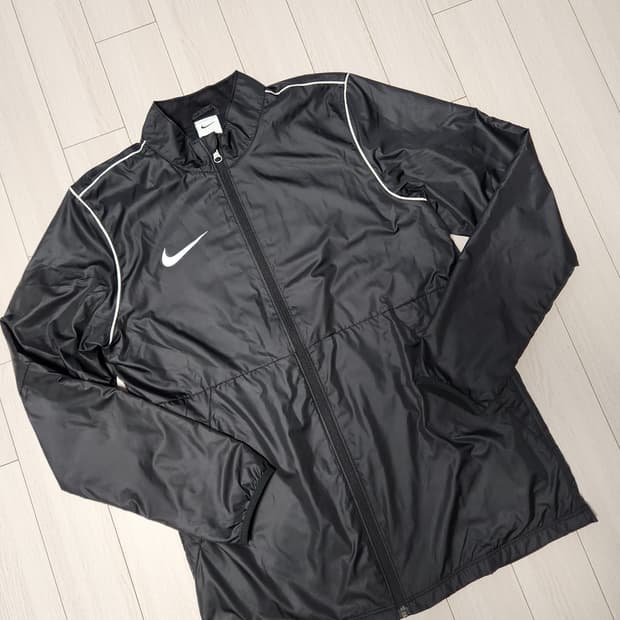 나이키 RPL 파크 20 레인 우븐 재킷 바람막이m

오염 하자없이 깨끗