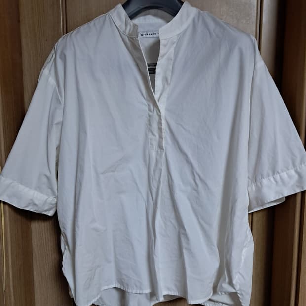 지오다노 여성 반팔티 M