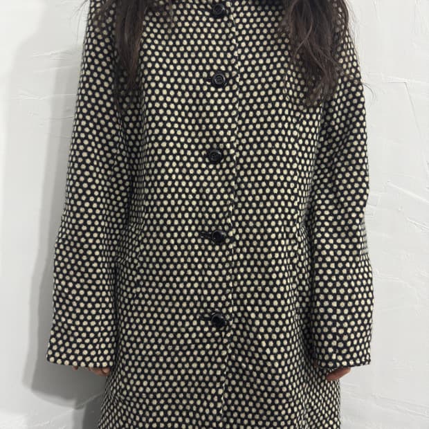 couvee dot wool button coat