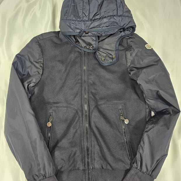 몽클레어마글리아후드집업