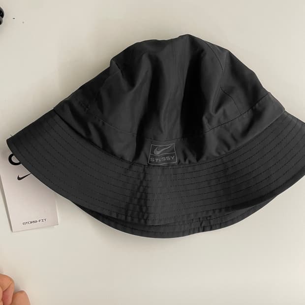 나이키 스톰핏 버킷햇