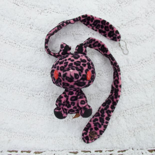 범용토끼 핑크 레오파드 키링