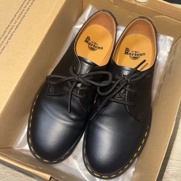닥터마틴 1461 스무스 265 uk8 신품급 