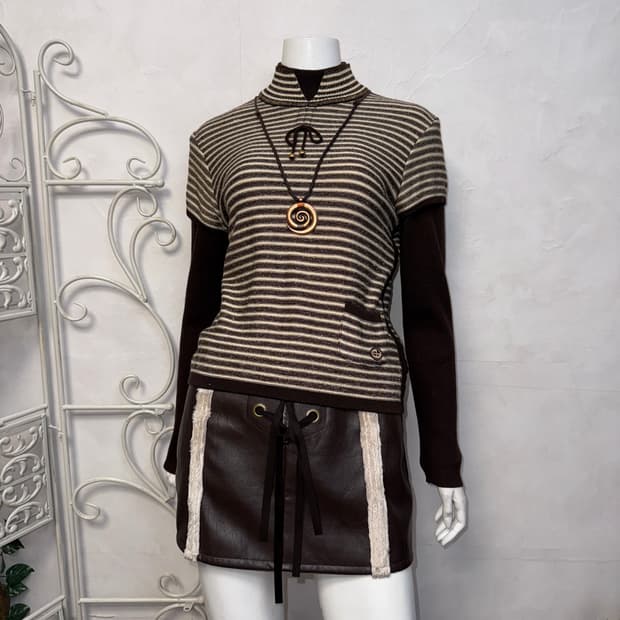 Dark brown stripe pocket layered knit