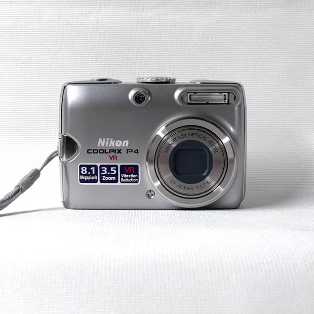 니콘 쿨픽스 p4 nikon coolpix p4