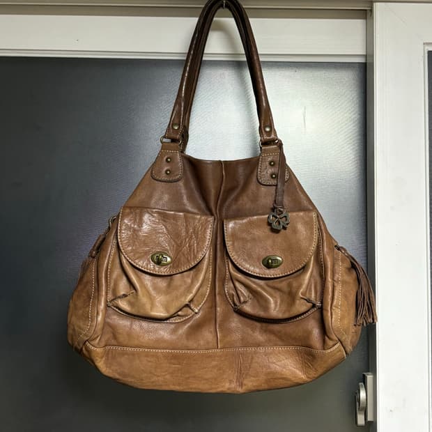 Motto 가죽 클로버 참 갸루스타일 숄더백 태슬 빈티지