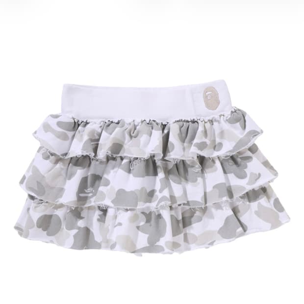 (W) 베이프 컬러 카모 러플 스웨트 스커트 화이트