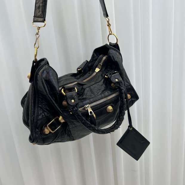 발렌시아가 파트타임 자이언트