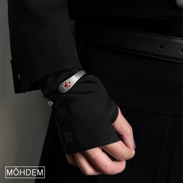 [Unisex] 레드 크로스 빈티지 실버 팔찌 뱅글