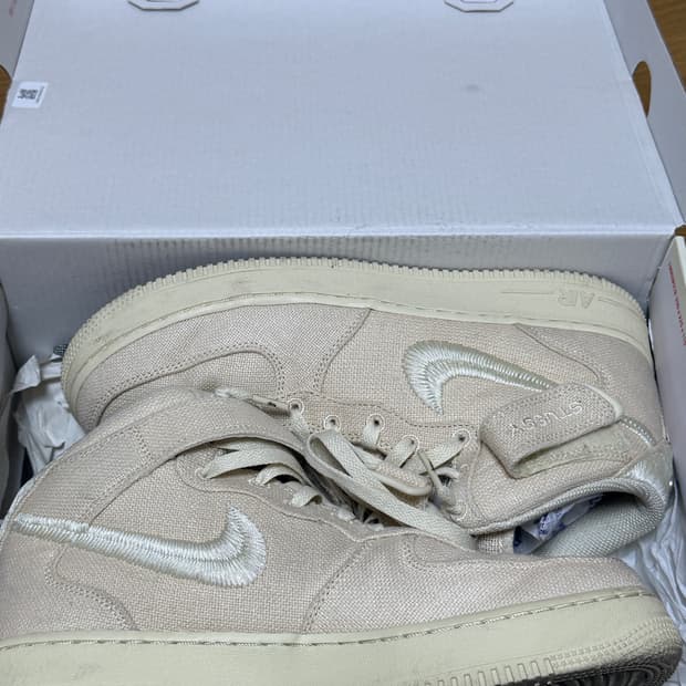 나이키 스투시 에어포스 미드 파슬 275