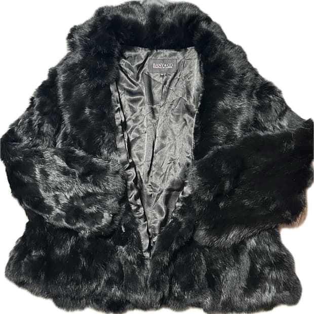 블랙 토끼퍼자켓