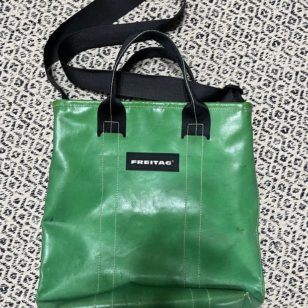 프라이탁 F202 리랜드 숄더 토트백