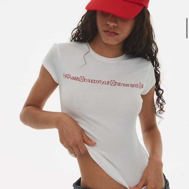하타 Cap Sleeve t-shirt