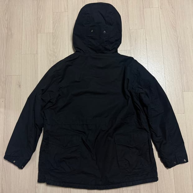 유니클로 x 엔지니어드가먼츠 퍼프테크 유틸리티 자켓 블랙 L