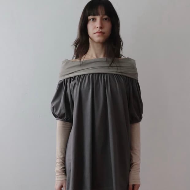 AMORSHAEE Back Ribbon Top-grey