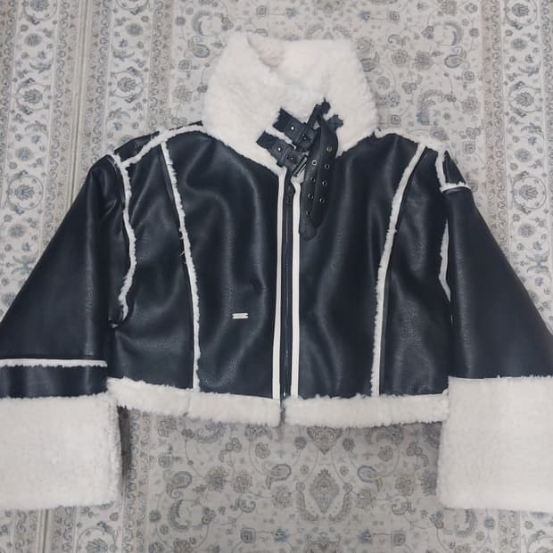 헤인트 스칼렛 크롭 무스탕 F