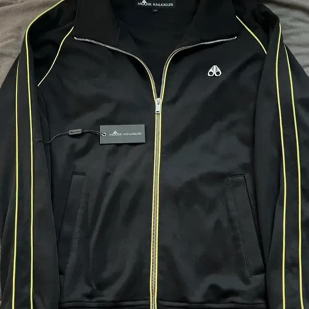 무스너클 트레이닝 자켓 집업