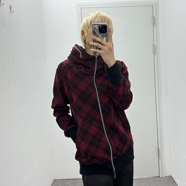 Plus 0ne Bono Check High Neck 2way Zip U