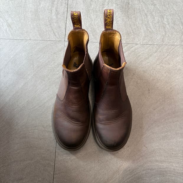 닥터마틴 2976 브라운 첼시 부츠