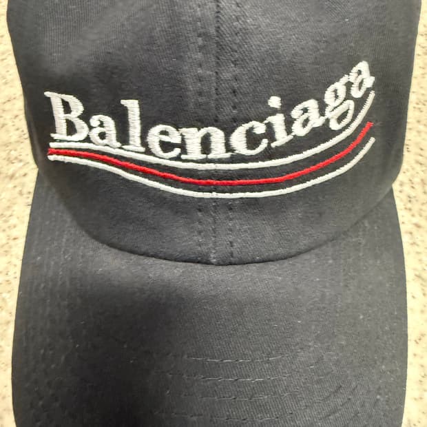 발렌시아가 모자판매