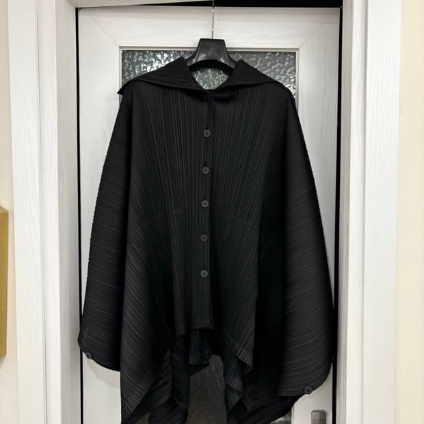 Pleats Please Issey miyake 블랙 숄
