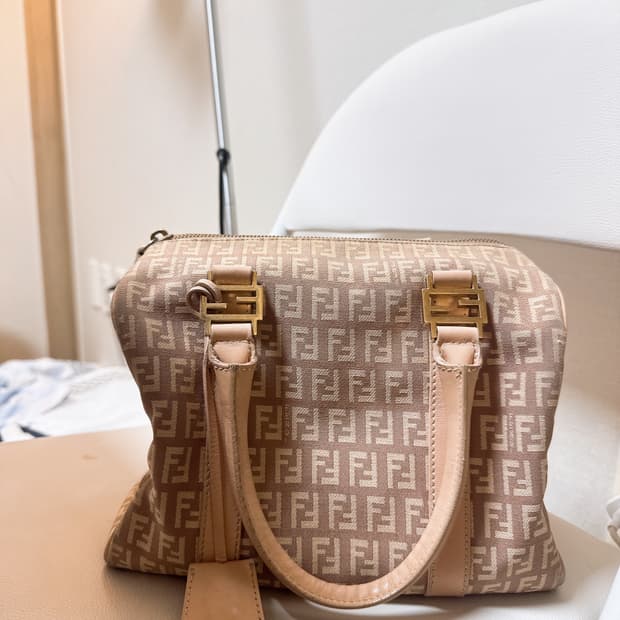 펜디 주카 보스턴백