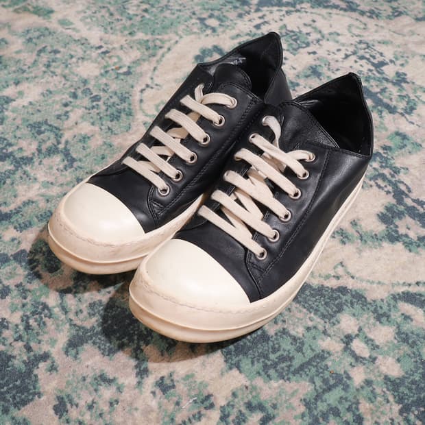 RICK OWENS 릭오웬스 레더 로우 스니커즈 블랙 밀크 37.5