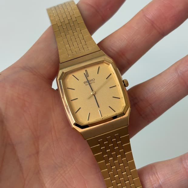 1980s Gold Square Quartz