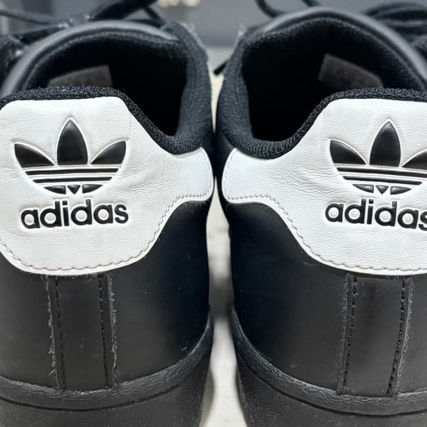 아디다스 슈퍼스타 black