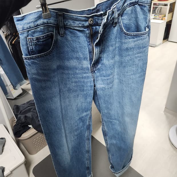 유니클로 jw 스트레이트 진 31