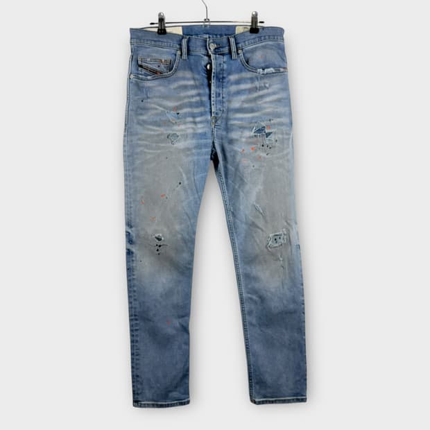 (31/32) 디젤 D-EETAR 테이퍼드 연청 데님 팬츠